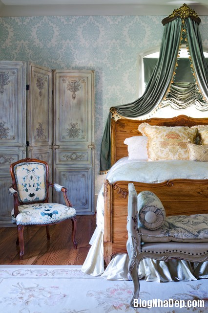 8c9d0576a29860f8639d3e846fd917c6 Phòng ngủ xinh đẹp mang phong cách Victorian